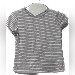 Girls Sz 14-16 Reebok T-shirt, gray excellent like new condition